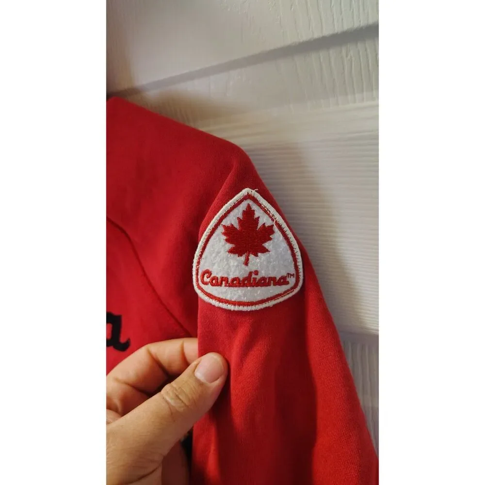 Canadiana XL Red Zip-Up‎ Hoodie